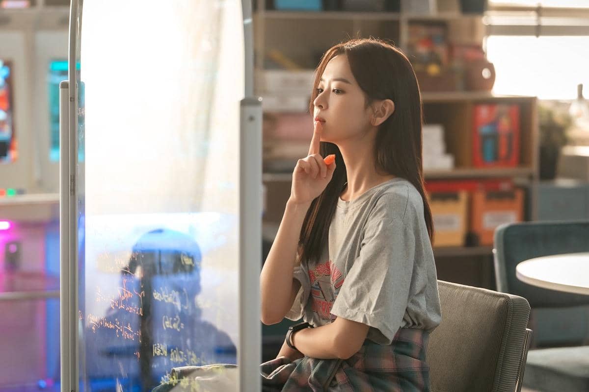 still cuts drama LOVE.exe