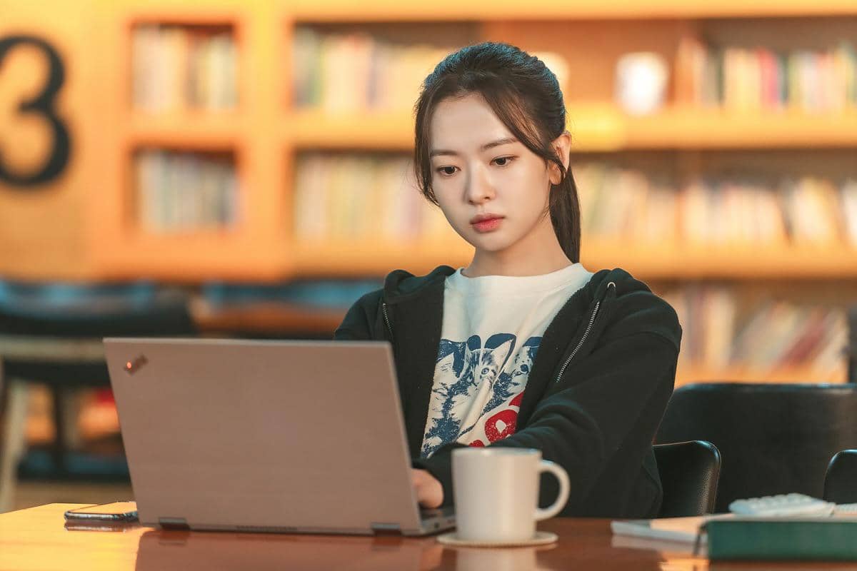 still cuts drama LOVE.exe