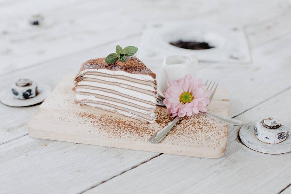 ilustrasi tiramisu mille crepes