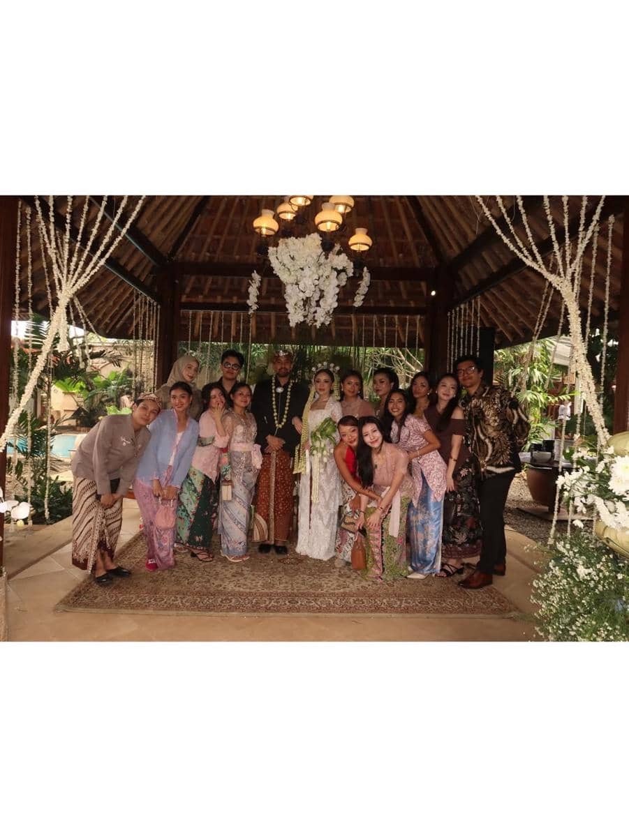 Dekorasi pernikahan Amanda Zahra