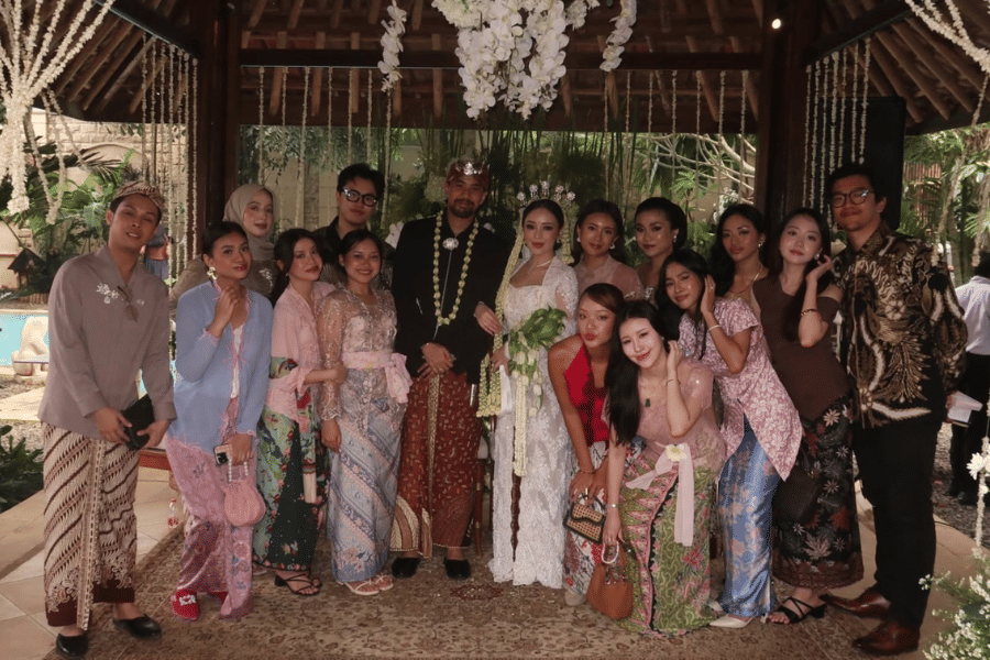 Pernikahan Amanda Zahra