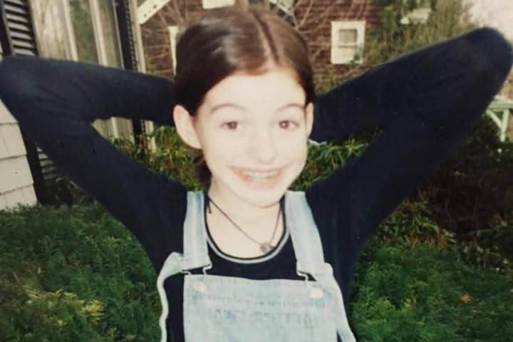 Anne Hathaway saat kecil