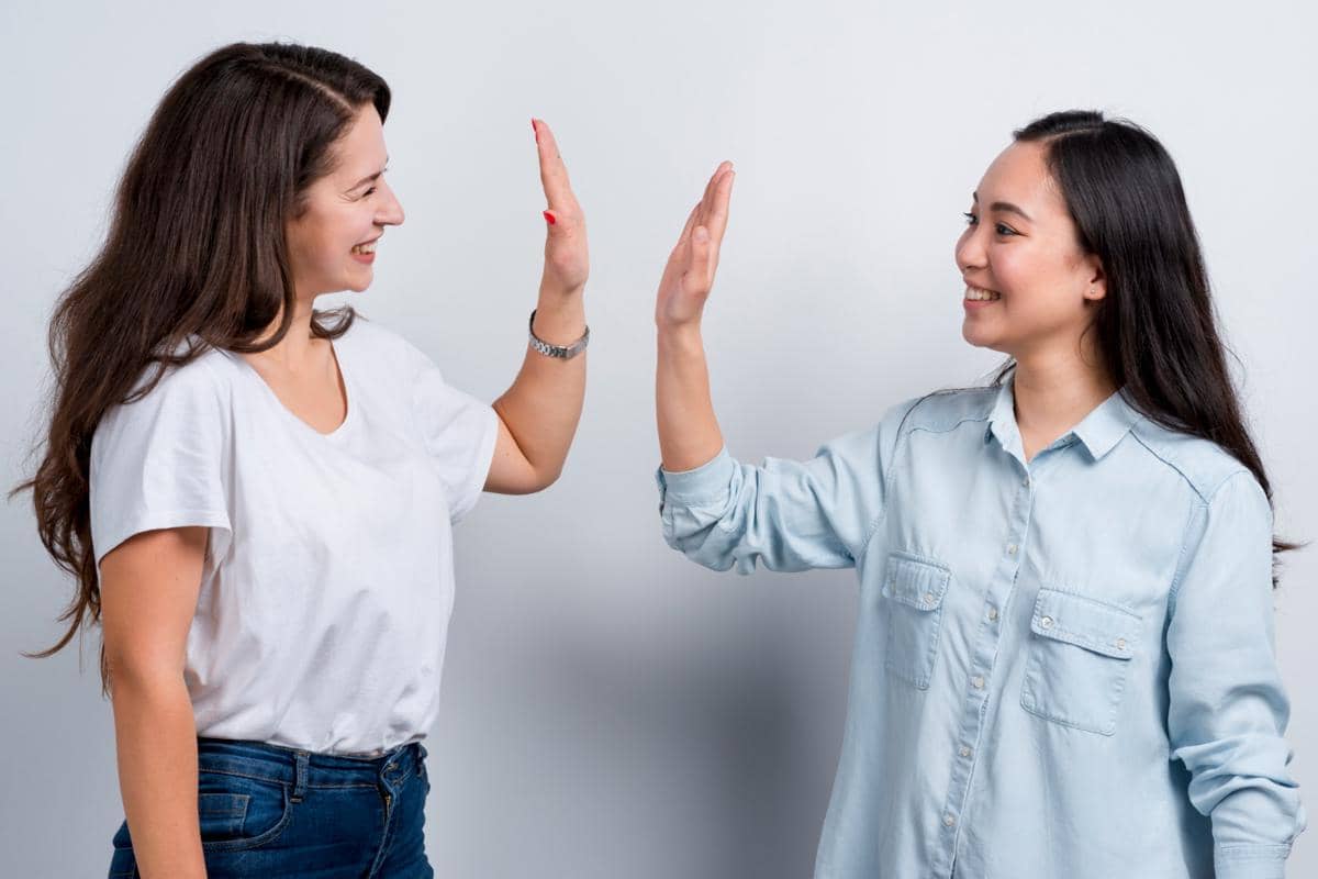 Ilustrasi mendapat dukungan dari orang terdekat.