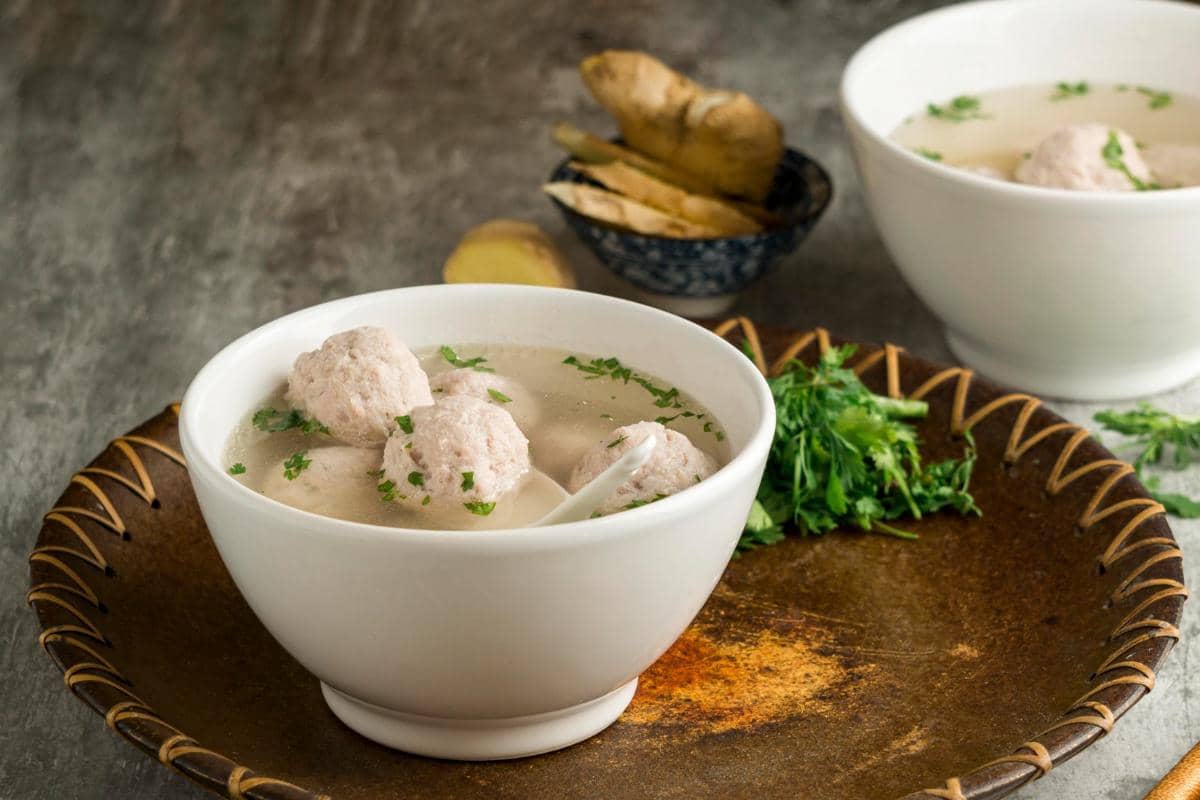 ilustrasi bakso nyuknyang halal 