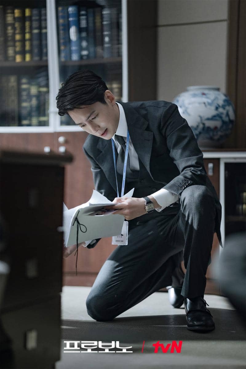 still cuts drama Pro Bono