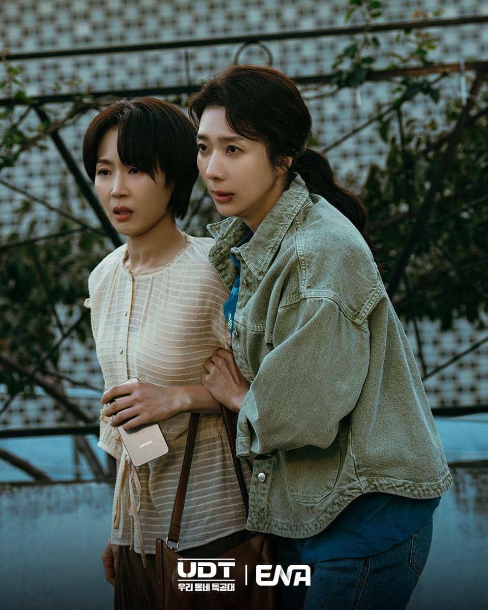 cuplikan drama Korea Heroes Next Door