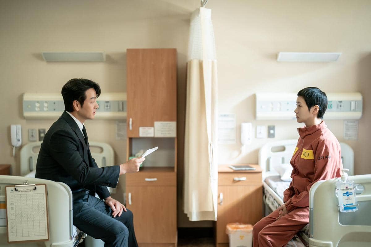 Park Hae Soo dan Kim Go Eun di The Price of Confession