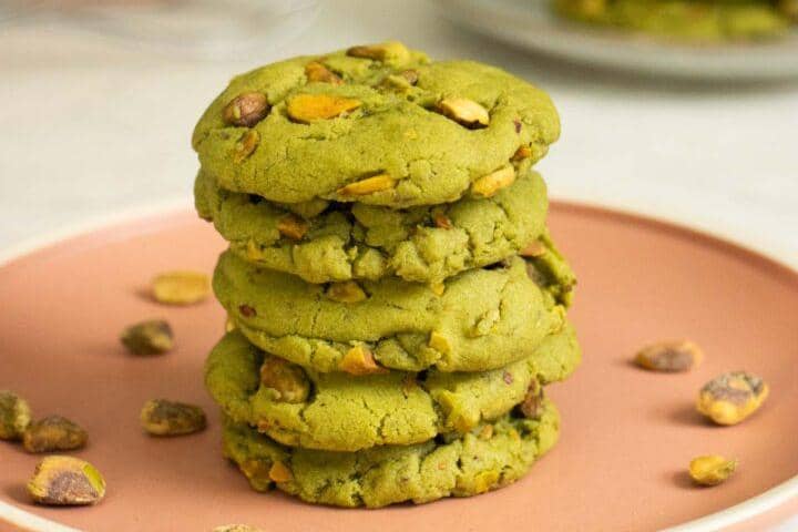 Ilustrasi matcha pistachio cookies
