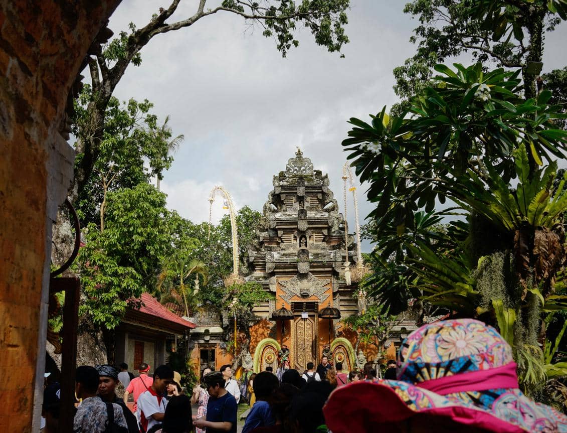 ilustrasi suasana di Ubud Palace (unsplash.com/Niklas Weiss)