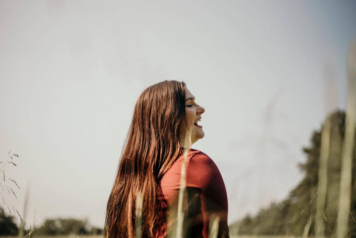 Ilustrasi melepaskan luka batin