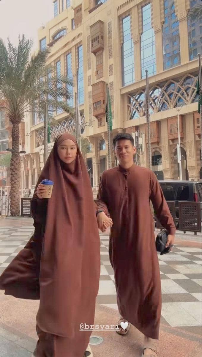 Dara Arafah umrah dengan suami setelah menikah