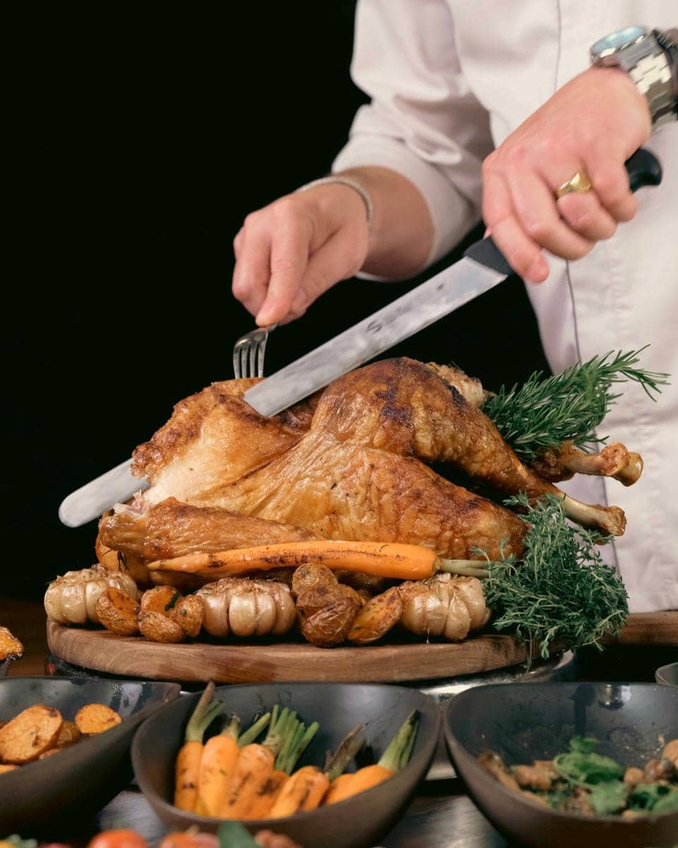 menu spesial di Anarasa Restaurant Mövenpick Resort & Spa Jimbaran (instagram.com/movenpickbali)