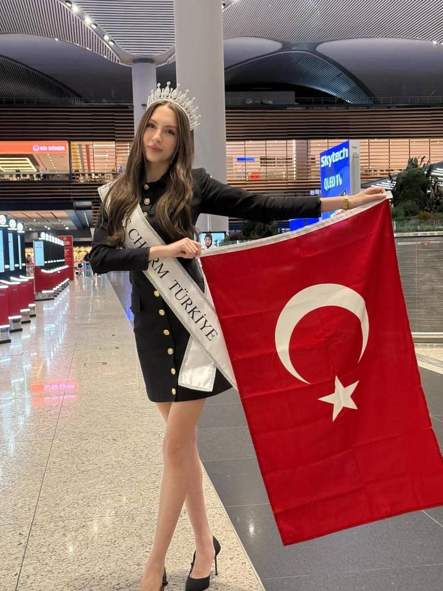 potret Alara Eric, Miss Charm Turki 2025