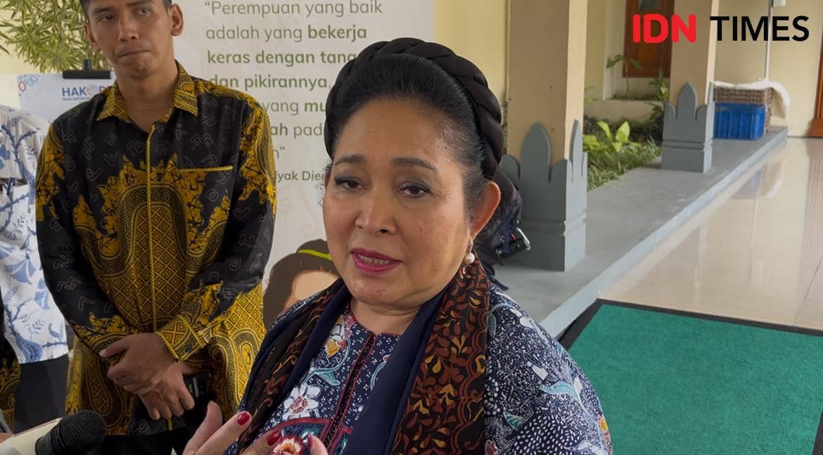 Siti Hediyati Hariyadi atau Titiek Soeharto