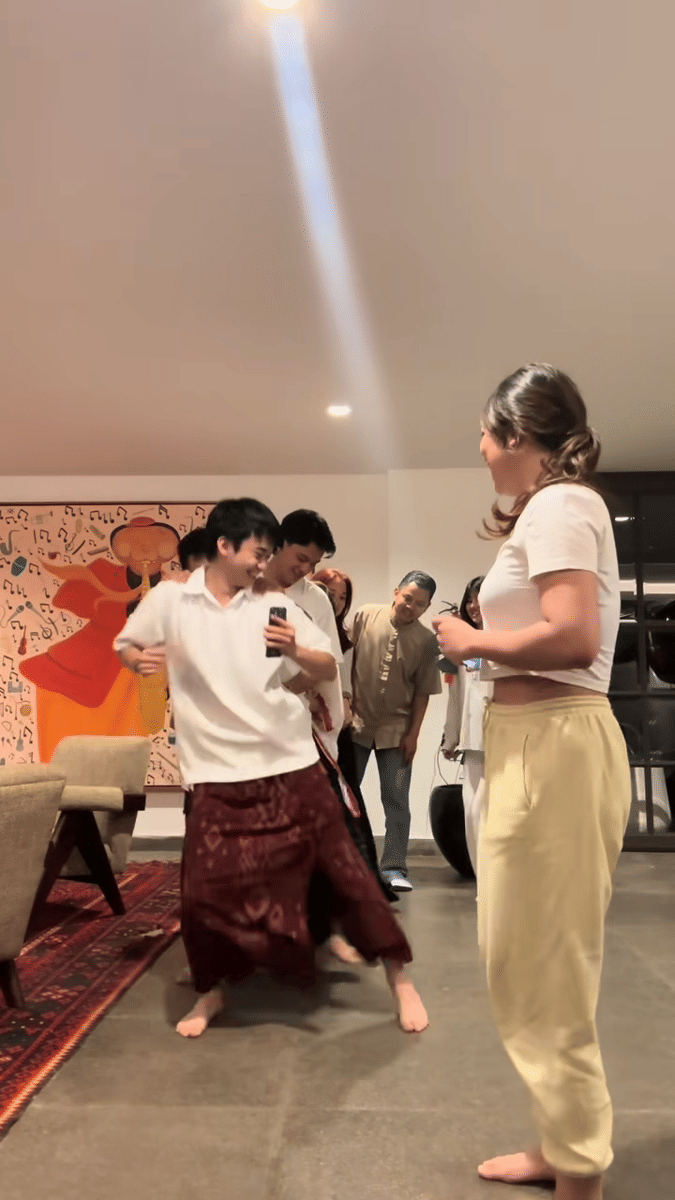 tren joget TikTok viral 2025