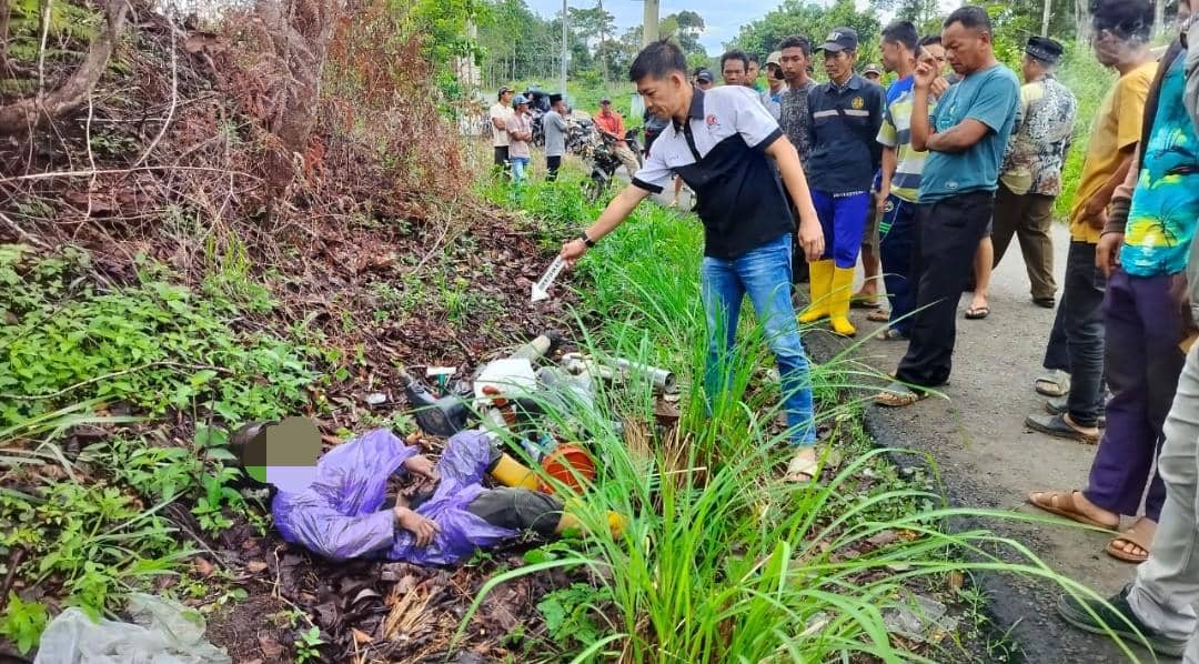 Lansia di Muara Enim ditemukan tewas di pinggir jalan.