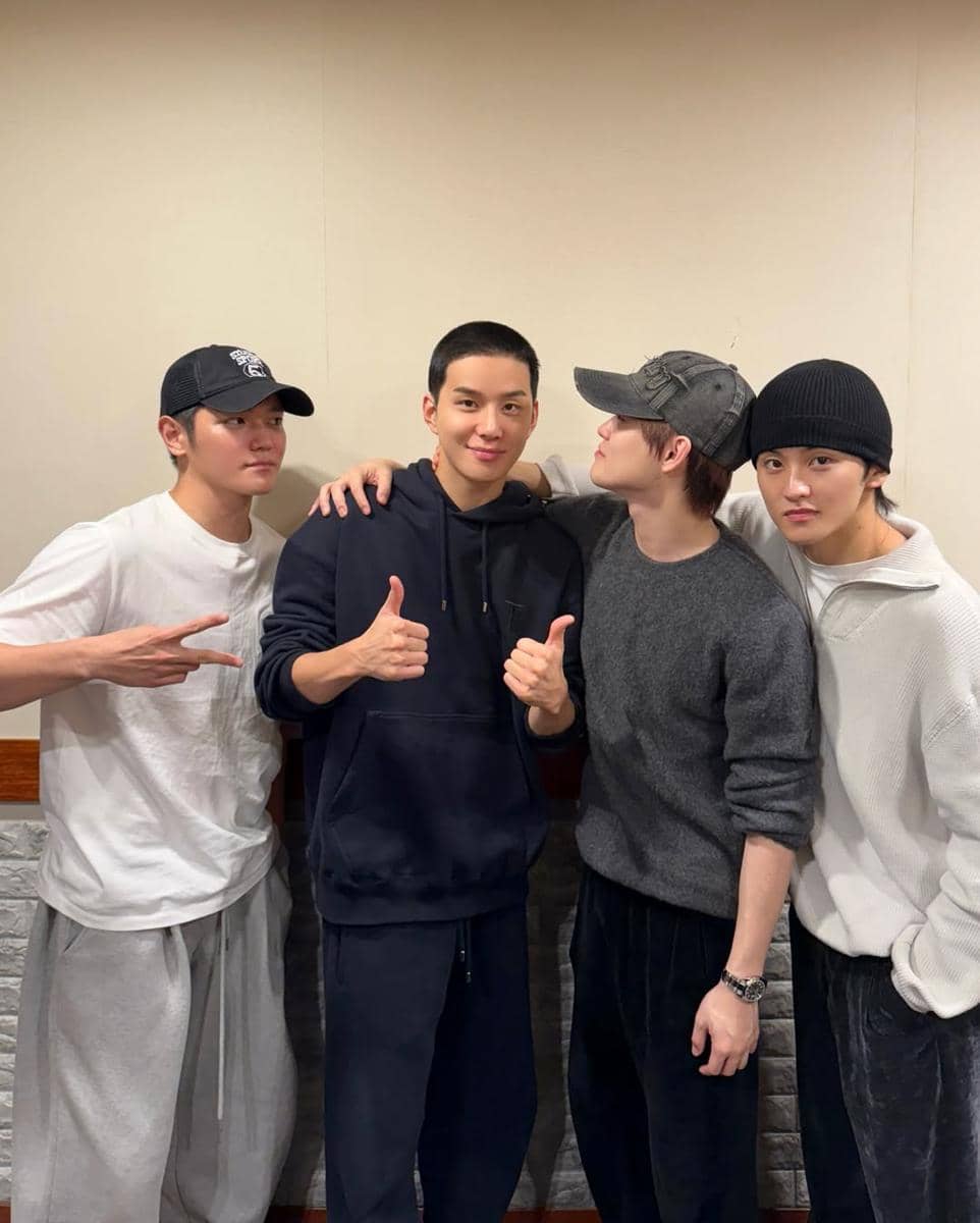 Momen Doyoung dan Jungwoo farewall bareng member NCT sebelum wamil