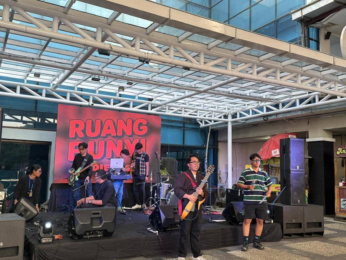 Hetero space, musik indie, musisi lokal