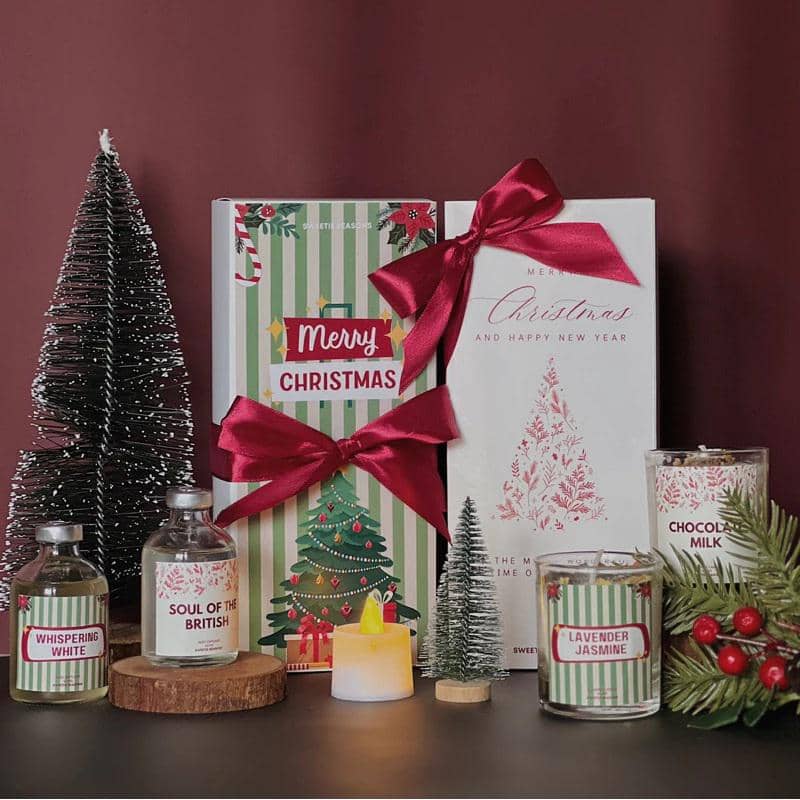 Ilustrasi kado Natal (Shopee/Sweetie Seasons)