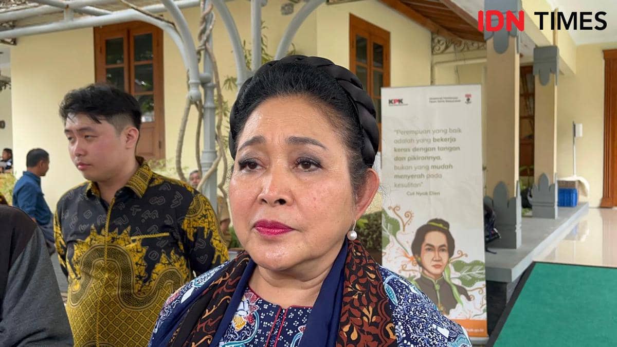 Siti Hediyati Hariyadi atau Titiek Soeharto