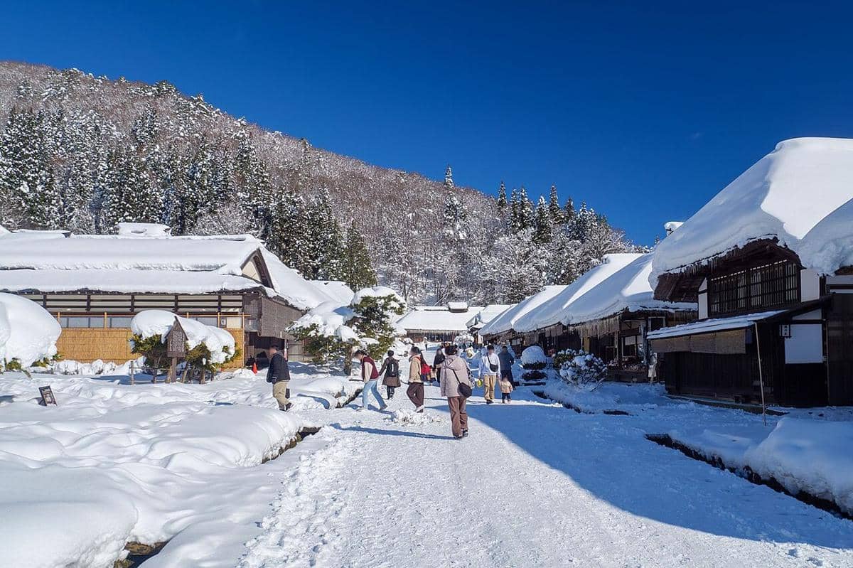 Musim dingin di Ouchijuku, Jepang