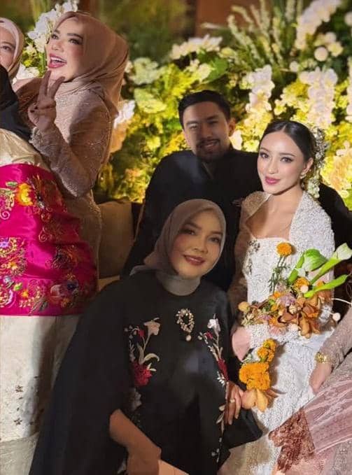 resepsi pernikahan Amanda Zahra