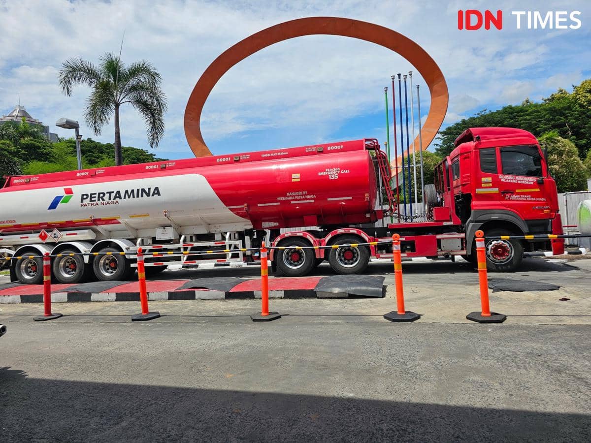 Ilustrasi mobil tanki Pertamina