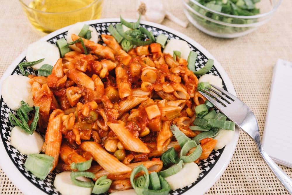 ilustrasi cajun chicken pasta
