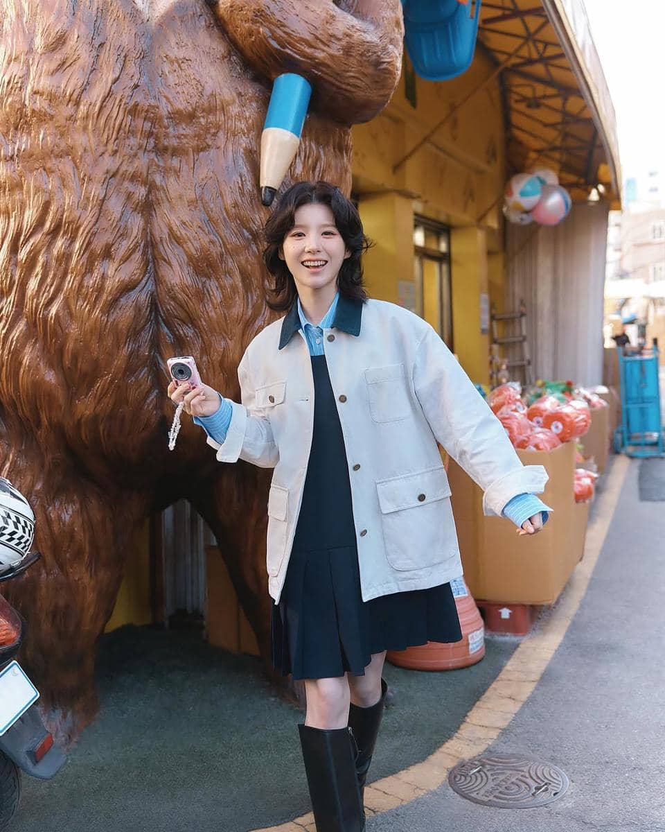 Outfit ke kebun raya ala Heejin ARTMS