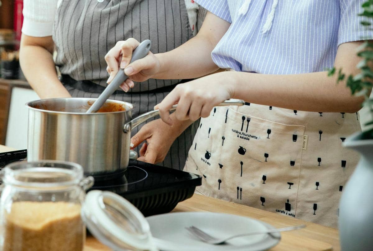 ilustrasi memasak kacang merah (pexels.com/Katerina Holmes)