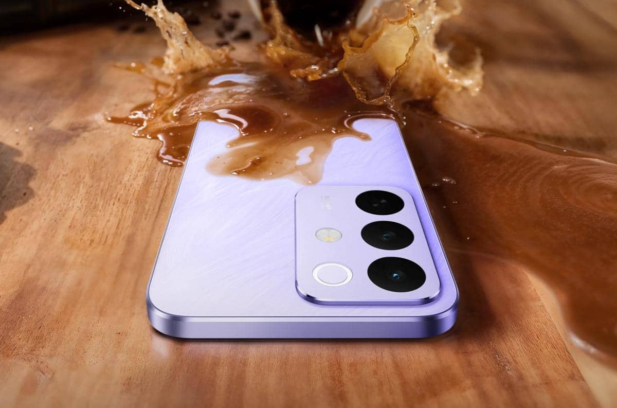 ilustrasi realem C85 Pro yang aman terkena air