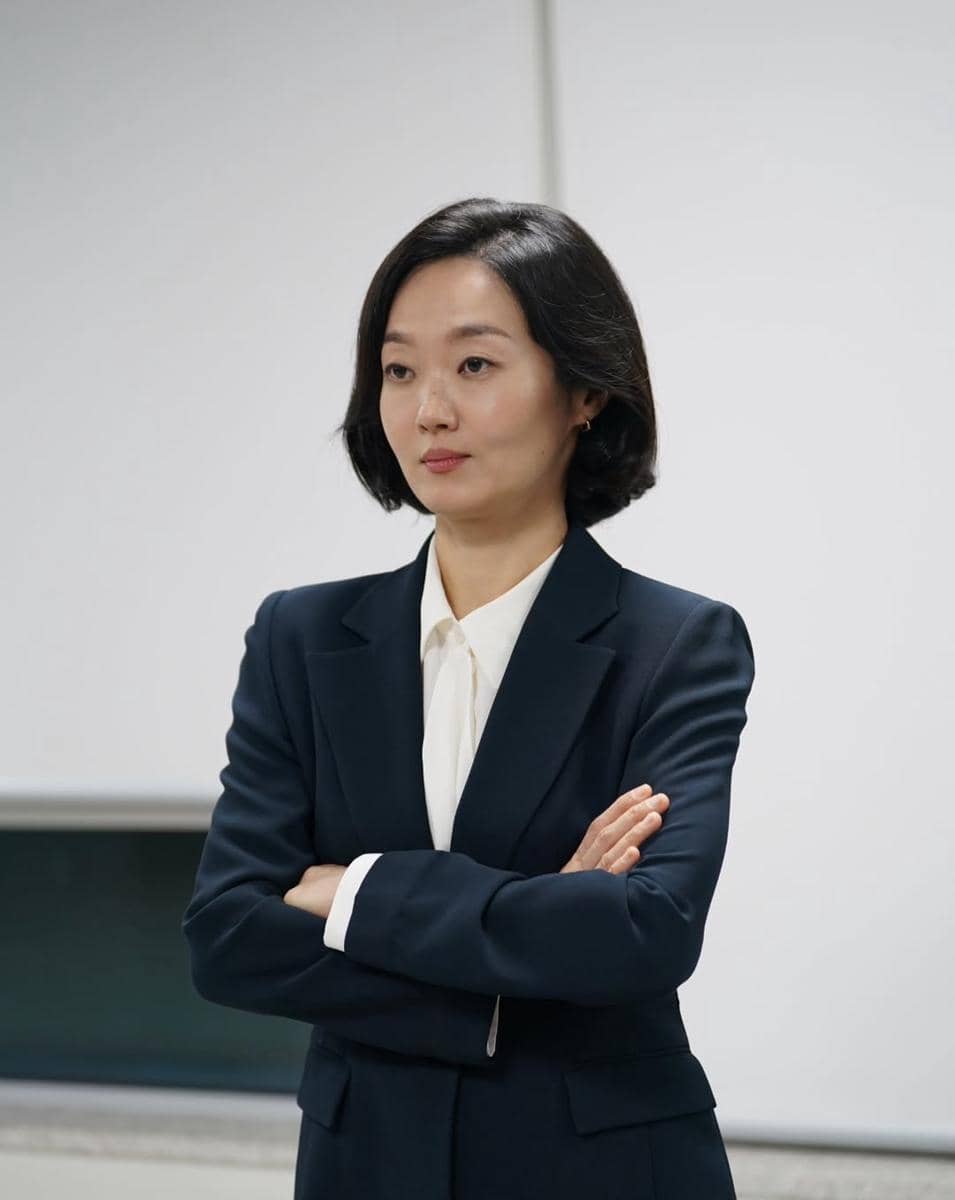 Lee Bong Ryun di Heroes Next Door