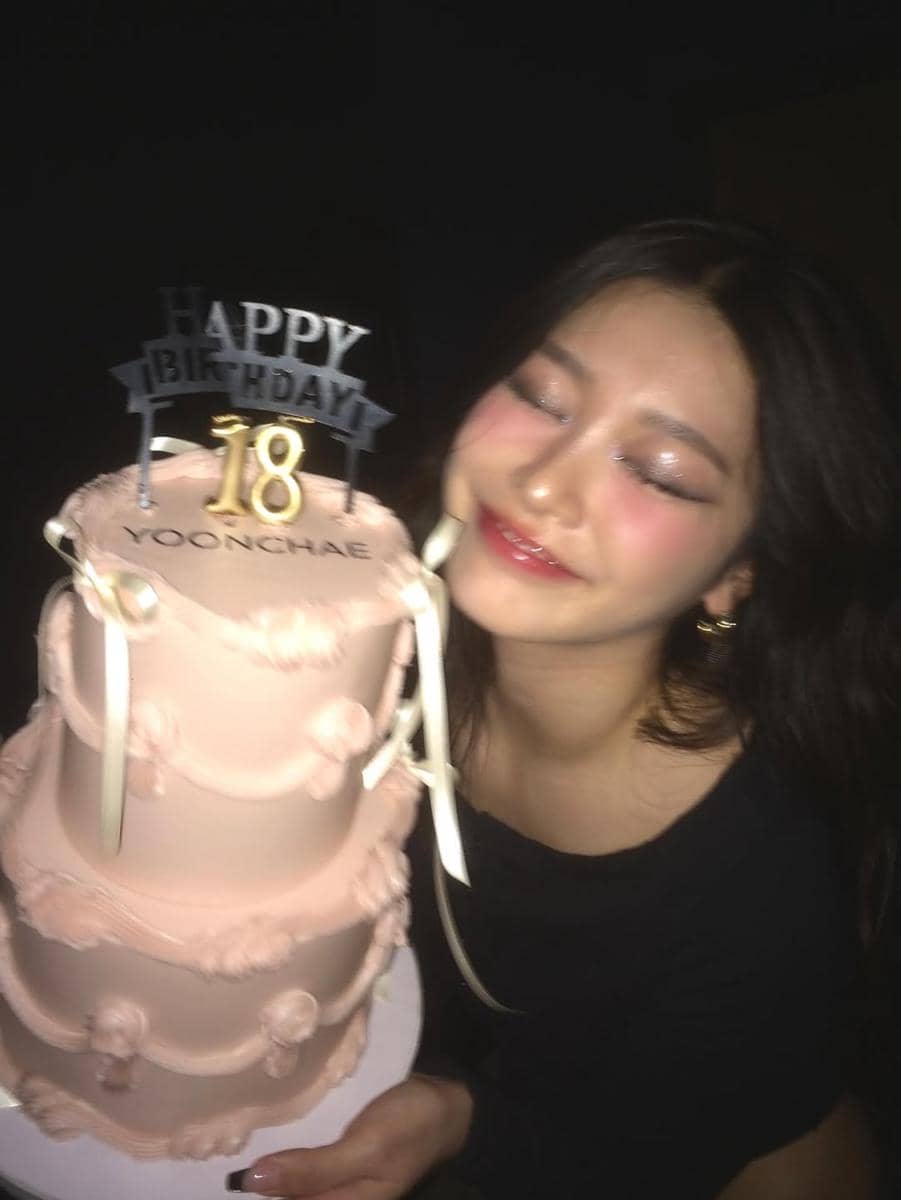 potret ulang tahun Yoonchae KATSEYE