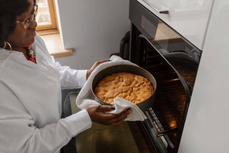 Ilustrasi memanggang kue 