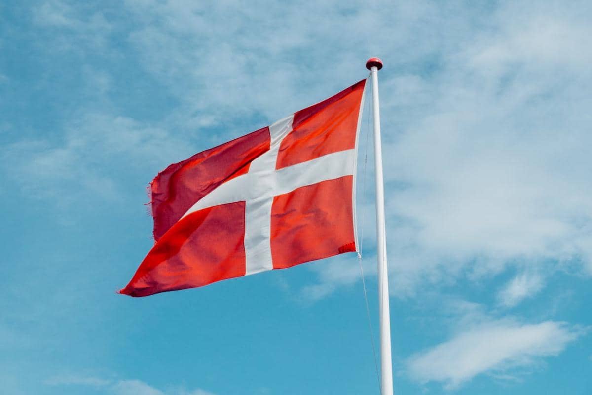 ilustrasi bendera Denmark