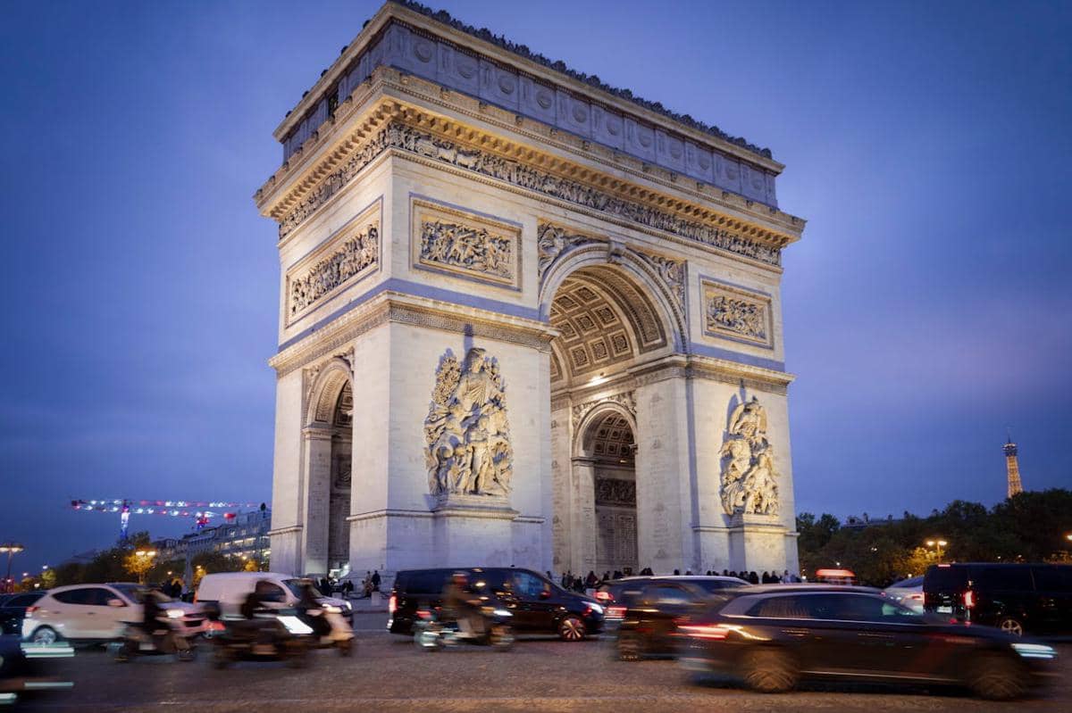 potret Arc de Triomphe