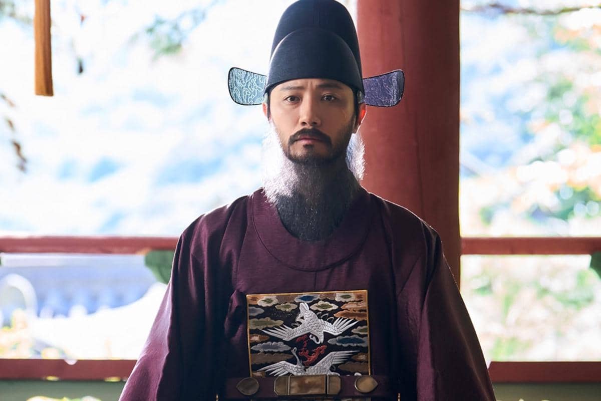 Still cut Moon River