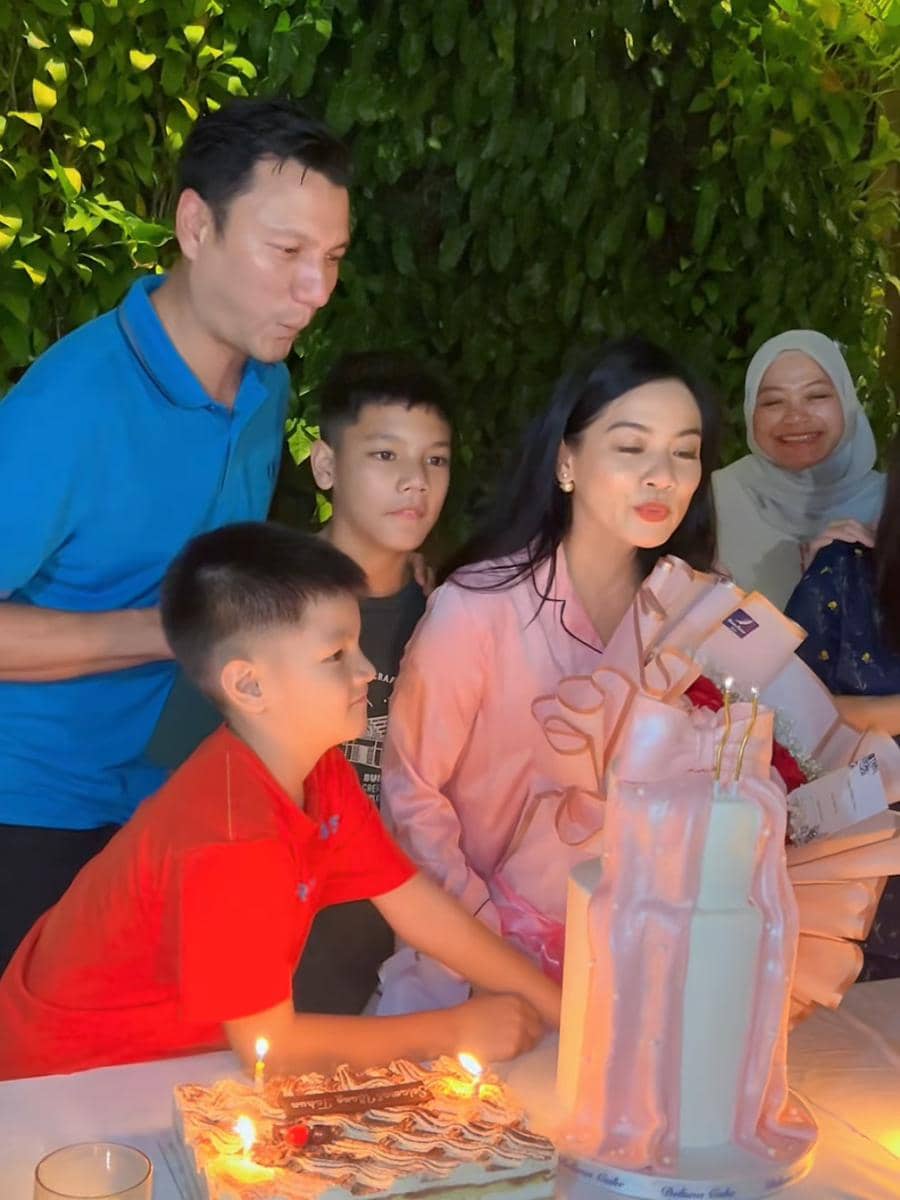 Potret Perayaan Ulang Tahun Titi Kamal