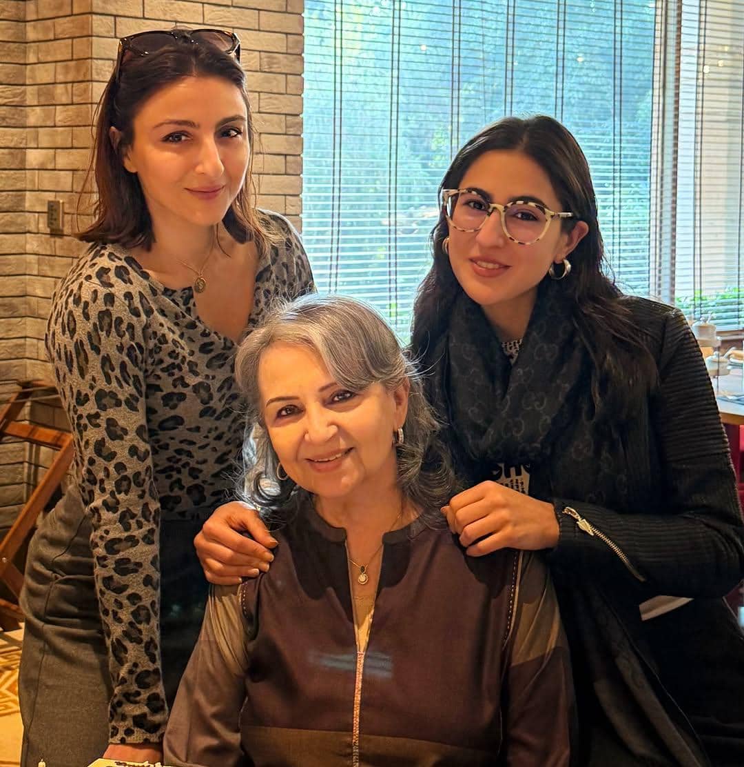 ultah Sharmila Tagore