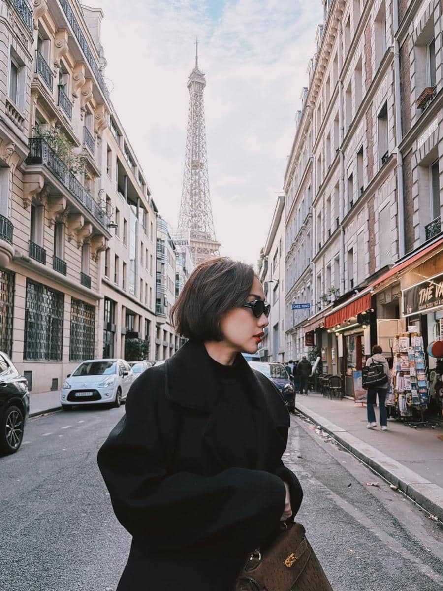 Keluarga BCL jalan-jalan di Paris.