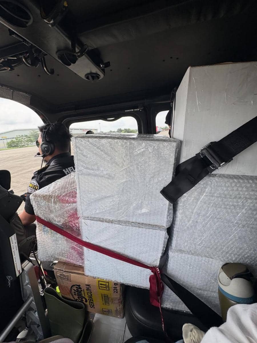 Zaskia Adya Mecca salurkan bantuan ke Kota Takengon.