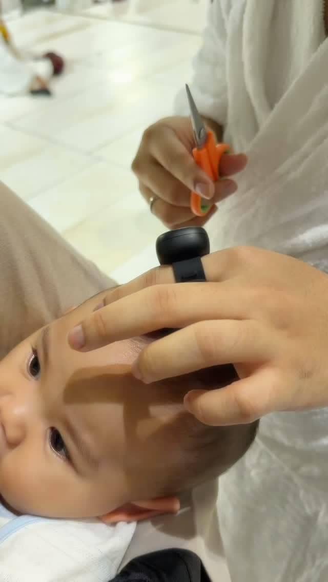 Keluarga Thariq Halilintar beribadah umrah