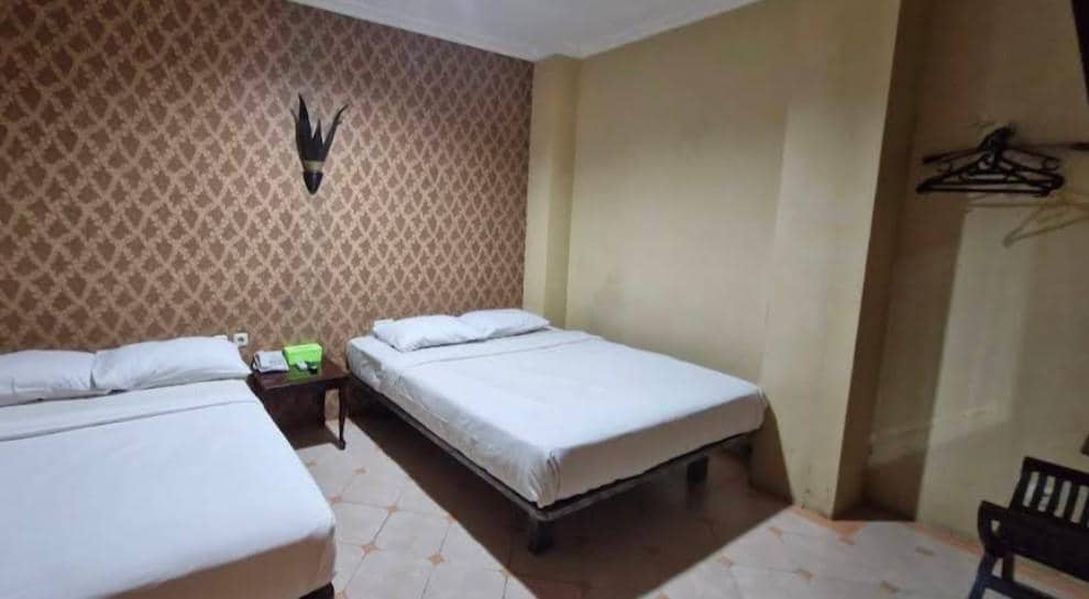 Twins Mangga Dua Hotel