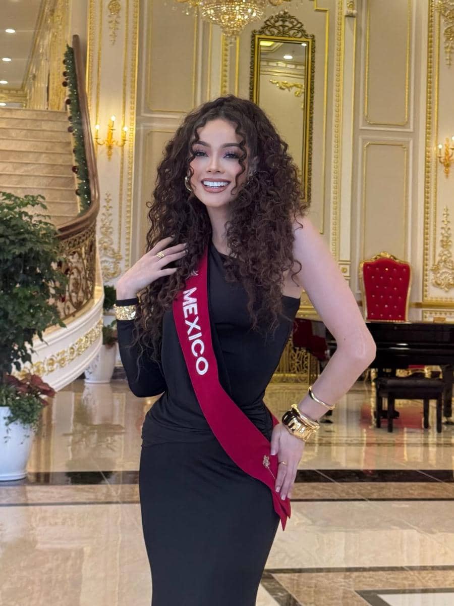 potret Francia Cortes, Miss Charm Meksiko 2025