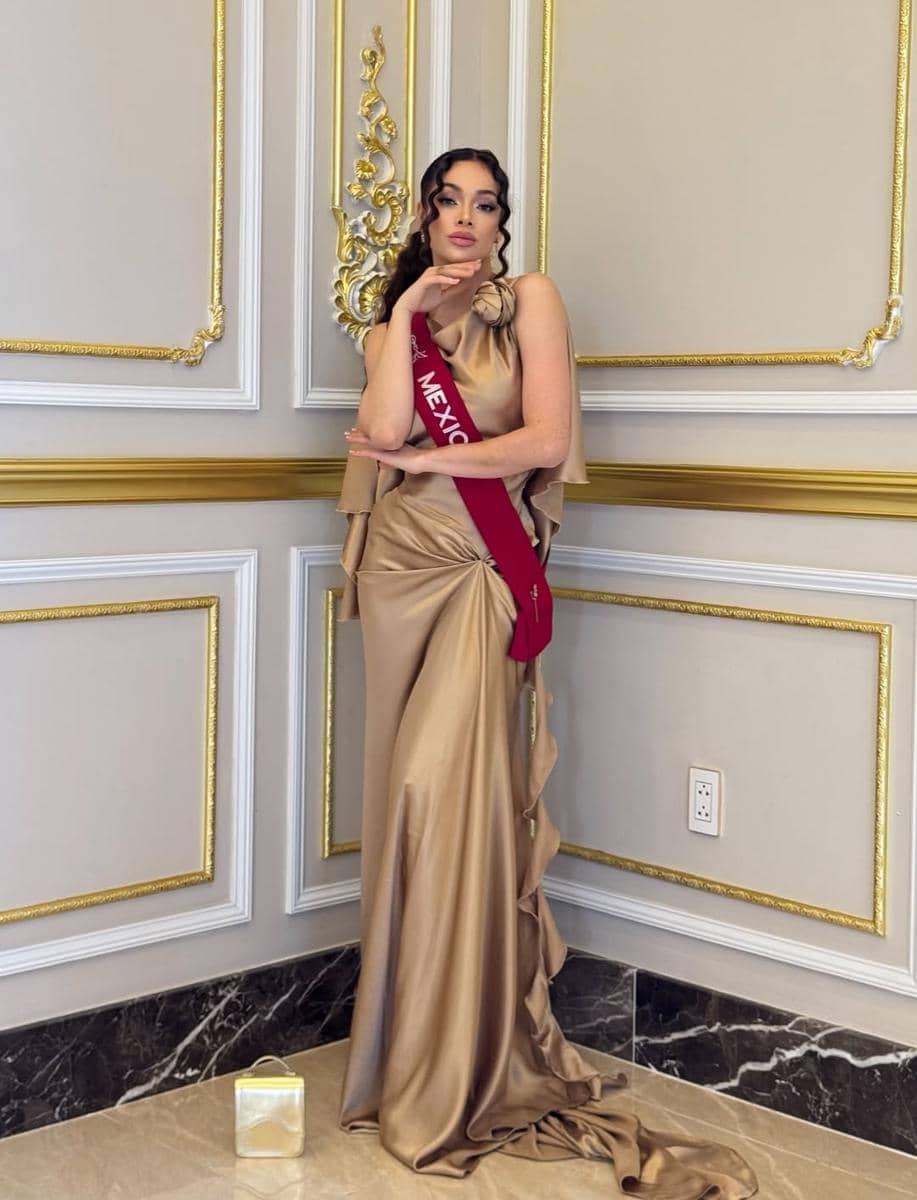 potret Francia Cortes, Miss Charm Meksiko 2025