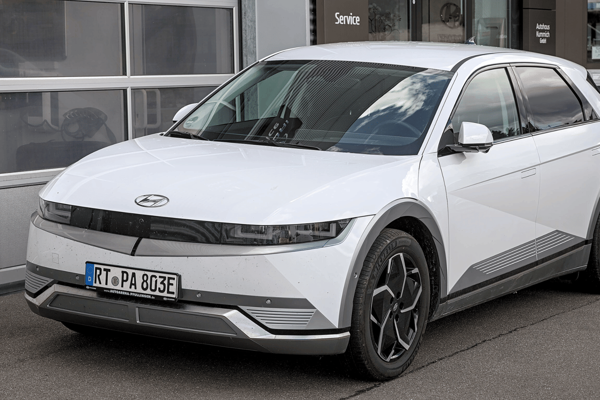 Harga Baterai Mobil Listrik di Indonesia