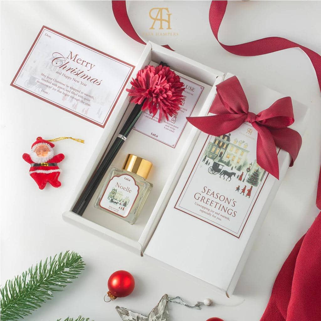 Ilustrasi hampers Natal (Shopee/Tata Perfume Official)