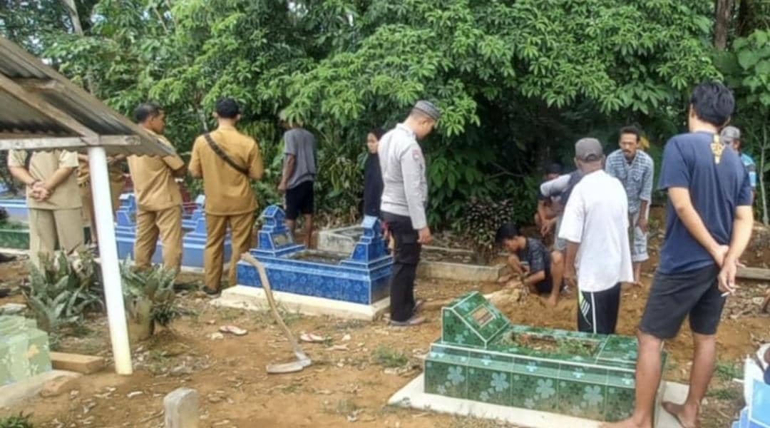 Kondisi makam yang dibongkar OTK di Musi Rawas. (Dok. IDN Times)