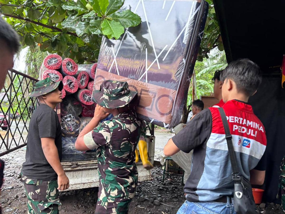 Pertamina bantu kapal tanker ke Sumatra