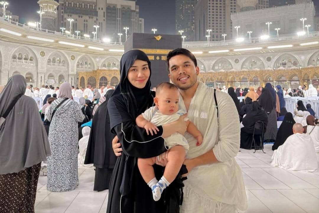 Thariq dan Aaliyah umrah